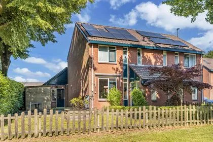 Twee-onder-één-kap te koop: Domela Nieuwenhuisstrjitte 12, Boelenslaan Boelenslaan