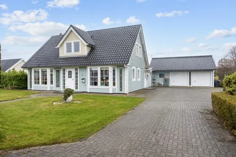 Vrijstaande woning te koop: Domies Laand 4, Zandeweer Zandeweer