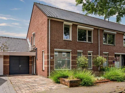 Tussenwoning te koop: Dominee de Jonglaan 26, Groeneveld Venlo