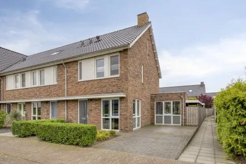 Hoekwoning te koop: Dominicus van Ophovenstraat 77, Oranjewijk en Dorsveld Veghel