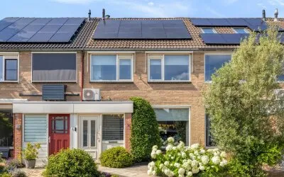 Terraced house for sale: Dominicushof 30, Monnikenhof centrum Vianen