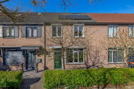 Tussenwoning te koop: Dommelborch 68, De Overlaet oost Rosmalen