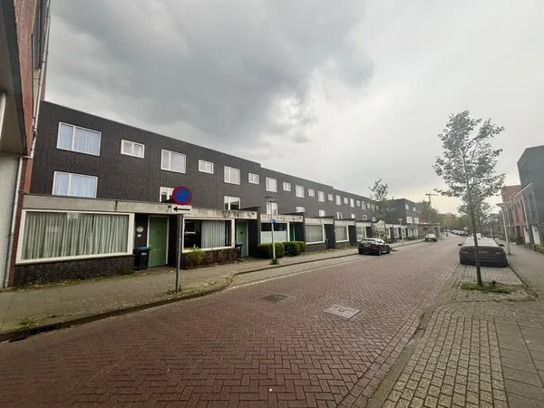 Tussenwoning te huur: Dommelhoefstraat 68, Villapark Eindhoven