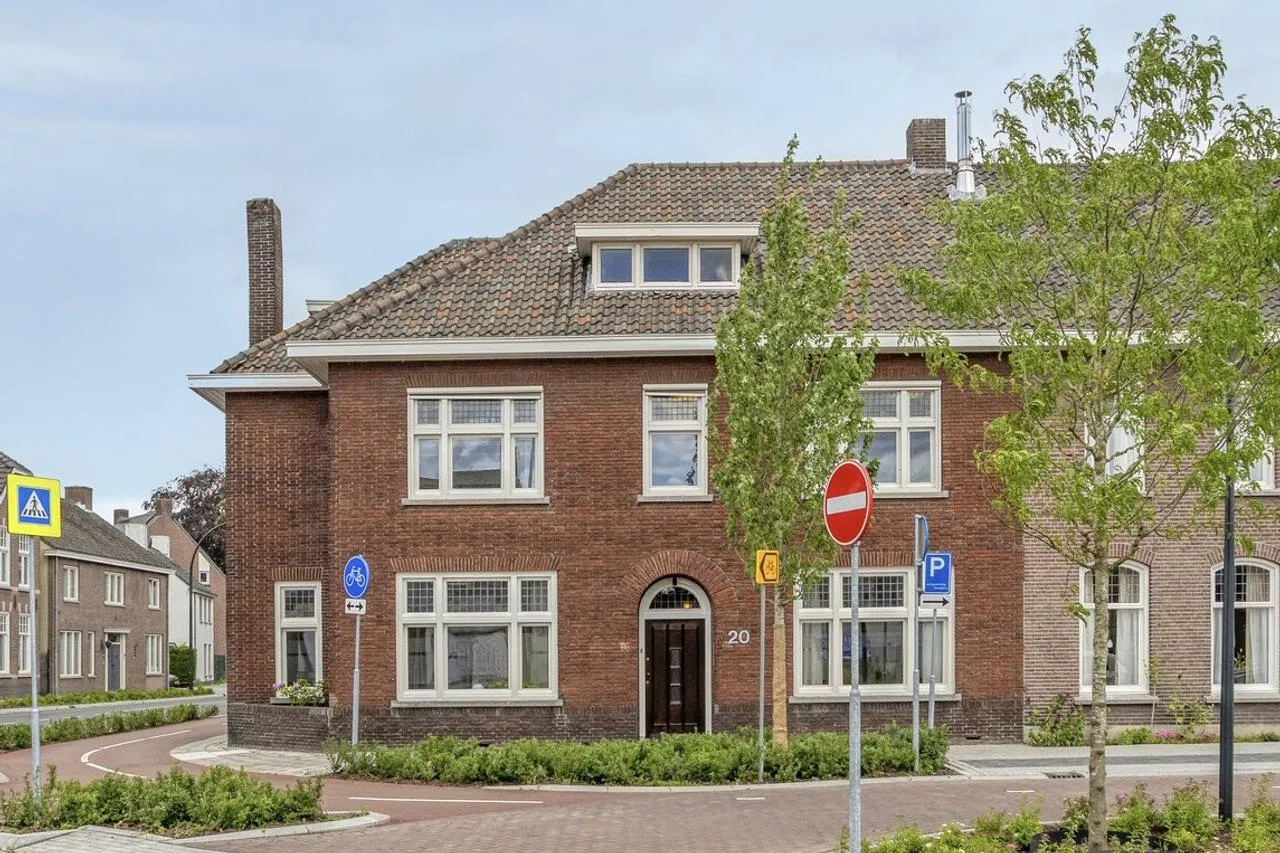 Hoekwoning te koop: Dommelseweg 20, Valkenswaard