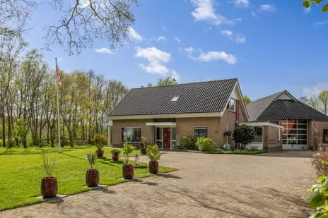 Vrijstaande woning te koop: Dommersweg 45, Nieuw-Amsterdam-Centrum Nieuw-Amsterdam