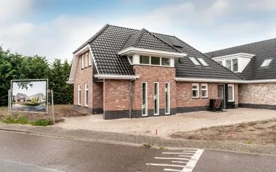 Vrijstaande woning te koop: Domstraat 10, Holkerveen Nijkerkerveen