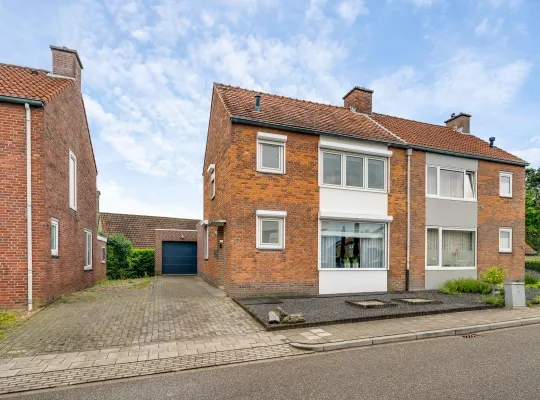 Twee-onder-één-kap te koop: Don Boscostraat 17, Ulestraten Ulestraten