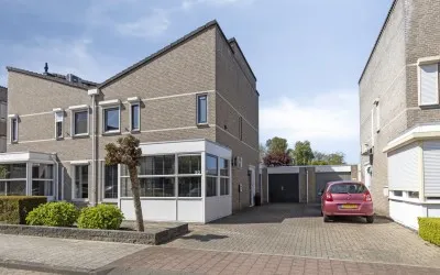 Twee-onder-één-kap te koop: Don Rualaan 22, 's-Heerenberg 'S-Heerenberg