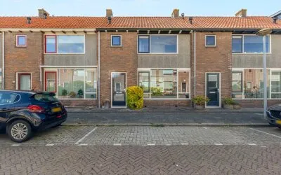 Tussenwoning te koop: Dongestraat 21, Grote Rivierenbuurt Den Helder