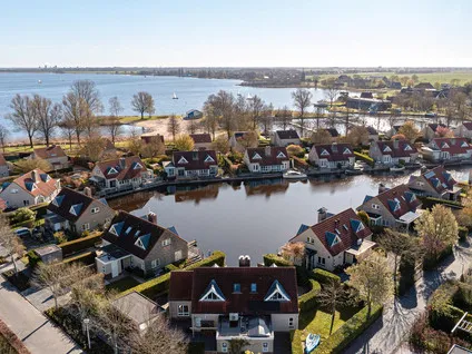 Twee-onder-één-kap te koop: Doniapark 94, Langweer Langweer