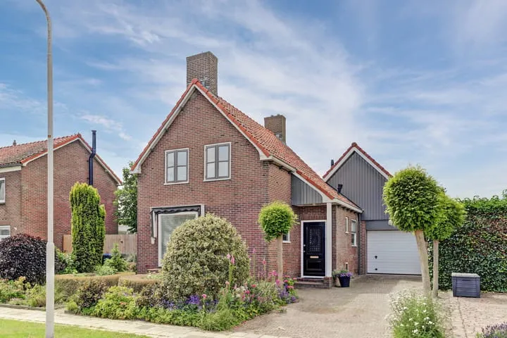 Vrijstaande woning te koop: Doniastrjitte 25, Woudsend Woudsend