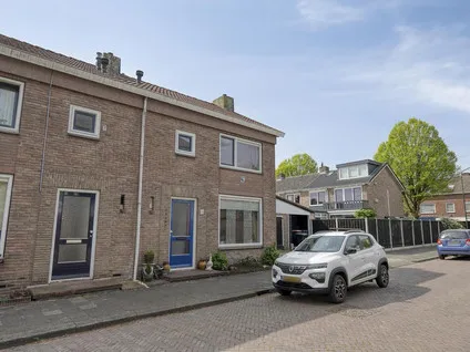 Hoekwoning te koop: Donizettilaan 6, Componistenkwartier Apeldoorn