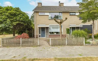 Hoekwoning te koop: Donkenweg 1, Bovendonk Roosendaal