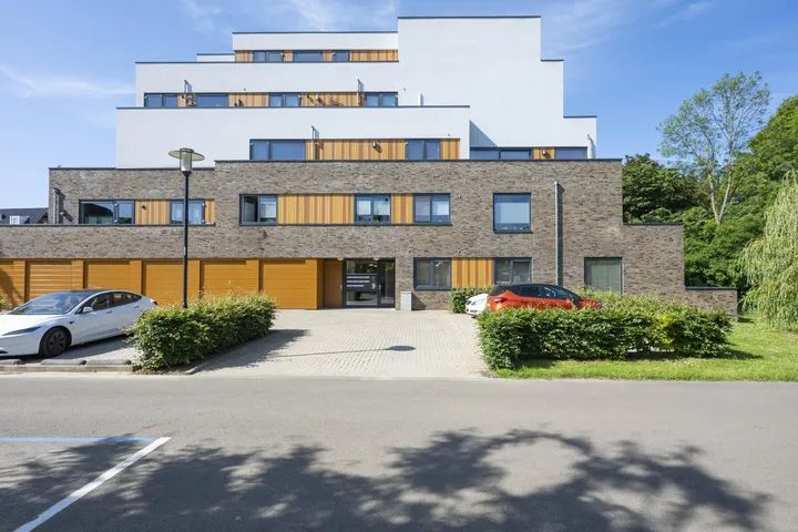 Appartement te koop: Donker Curtiushof 18, Schaesbergerveld Heerlen