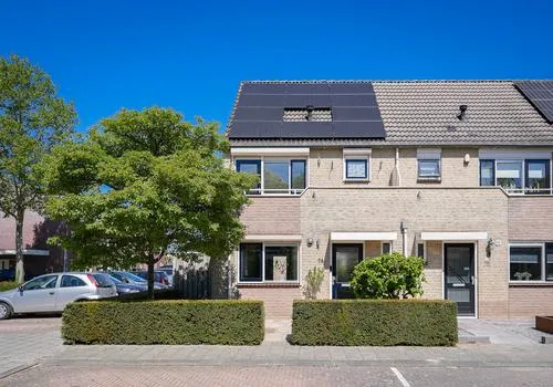 Hoekwoning te koop: Donkerbos 16, Buitengebied Alphen Alphen