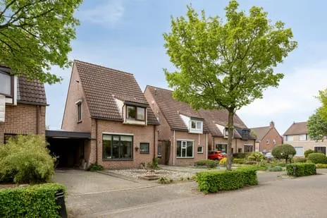 Tussenwoning te koop: Donkeren Dijk 6, De abdij Heeswijk-Dinther