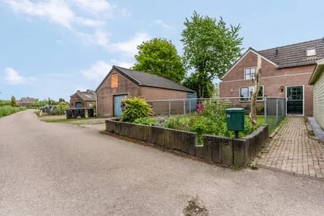 Hoekwoning te koop: Donkerstraat 35, Verspreide huizen Heesselt Heesselt