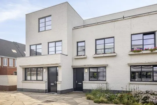 Tussenwoning te koop: Door de Bontestraat 14, Breda