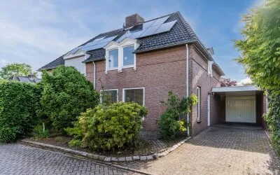 Twee-onder-één-kap te koop: Doortje van de Konijnenberglaan 20, Heeze Heeze