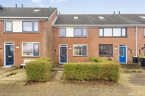 Tussenwoning te koop: Doorzwin 4314, Doorzwin Julianadorp