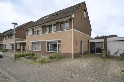 Tussenwoning te koop: Dopheide 20, Ysselsteyn Ysselsteyn