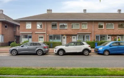 Tussenwoning te koop: Dordtsestraatweg 740, Vreewijk Rotterdam