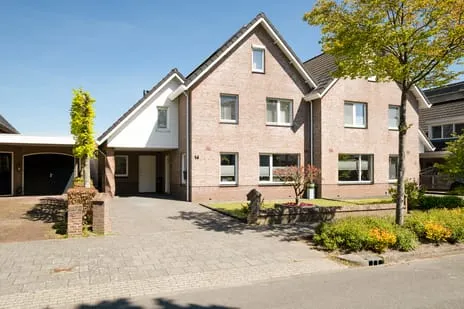 Twee-onder-één-kap te koop: Dorpergaarden 14, Losser-West Losser