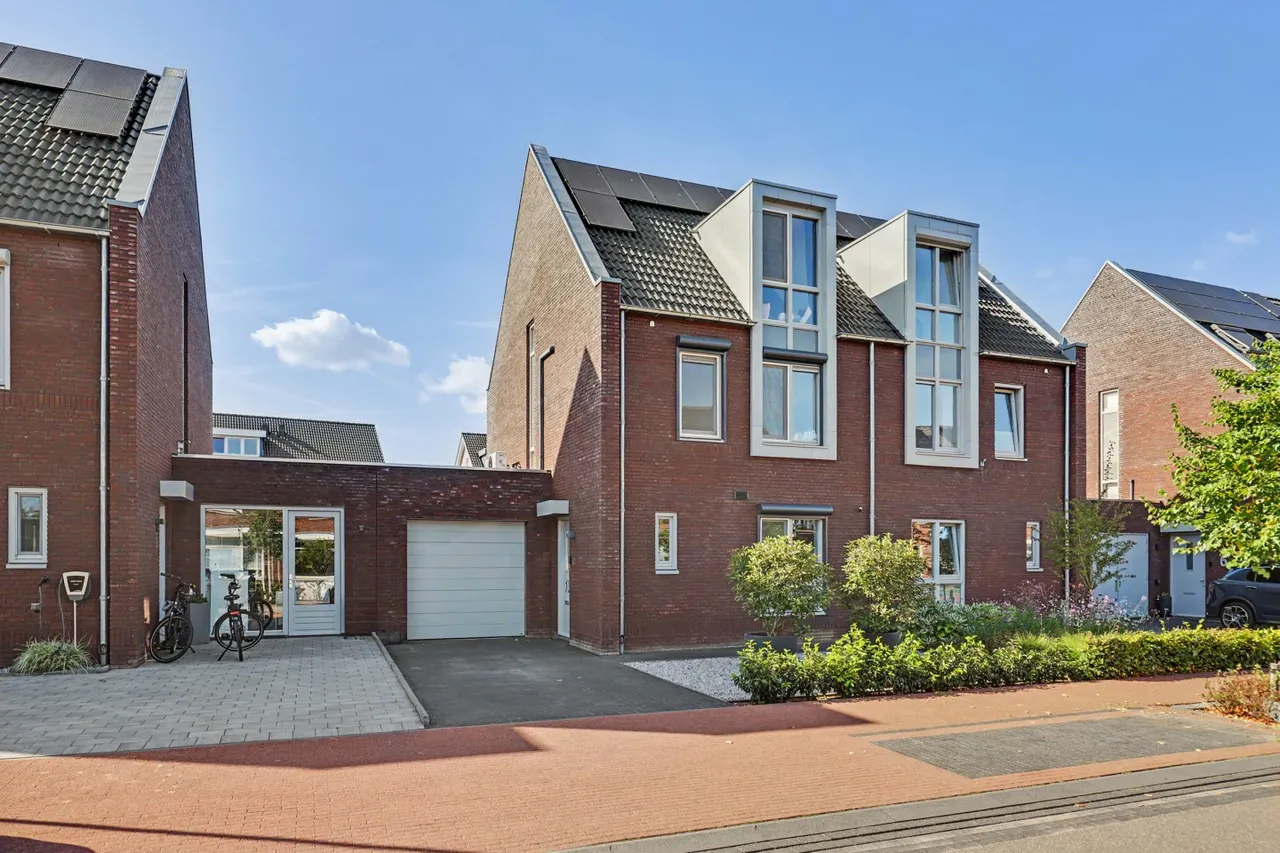 Tussenwoning te koop: Dorperveldstraat 10, Velden