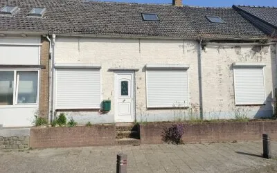 Tussenwoning te koop: Dorpsplein 11, Kern Graauw Graauw