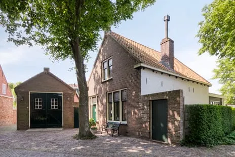 Detached house for sale: Dorpsplein 29, Aagtekerke Aagtekerke