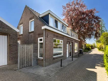 Twee-onder-één-kap te koop: Dorpsstraat 100, Voorweg Hazerswoude-Dorp