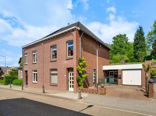 Twee-onder-één-kap te koop: Dorpsstraat 107, Bingelrade Bingelrade