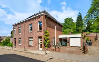 Twee-onder-één-kap te koop: Dorpsstraat 107, Bingelrade Bingelrade
