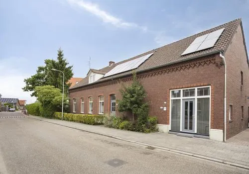 Vrijstaande woning te koop: Dorpsstraat 111, Roermond