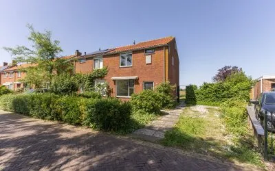 Twee-onder-één-kap te koop: Dorpsstraat 113, Jisp Jisp