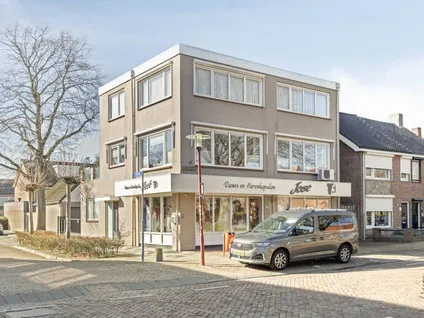 Appartement te koop: Dorpsstraat 120, Halsteren-Centrum Halsteren