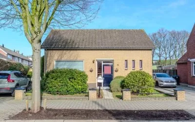 Vrijstaande woning te koop: Dorpsstraat 14, Woensdrecht Woensdrecht