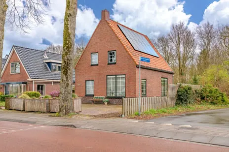 Vrijstaande woning te koop: Dorpsstraat 145, Vriescheloo-Zuid Vriescheloo