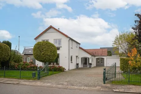 Vrijstaande woning te koop: Dorpsstraat 16, IJzendoorn Ijzendoorn