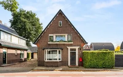Vrijstaande woning te koop: Dorpsstraat 160, Wormshoef Lunteren