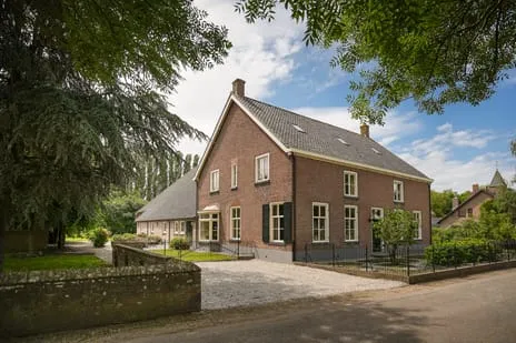 Vrijstaande woning te koop: Dorpsstraat 18, Hurwenen Hurwenen