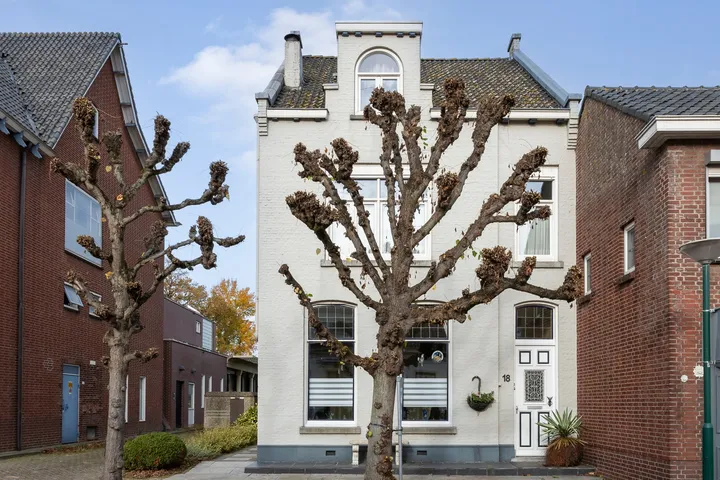 Twee-onder-één-kap te koop: Dorpsstraat 18, Ossendrecht Ossendrecht