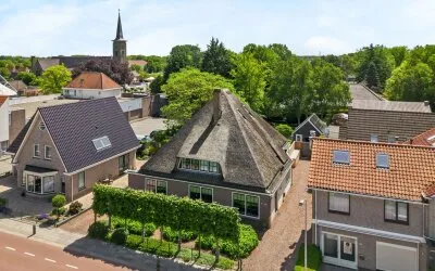 Vrijstaande woning te koop: Dorpsstraat 192, Zwaag - Buurt 30 01 Zwaag