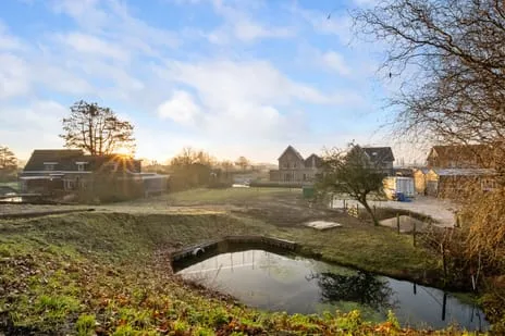 Vrijstaande woning te koop: Dorpsstraat 1B, Heinenoord Woonkern Heinenoord
