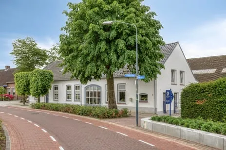 Twee-onder-één-kap te koop: Dorpsstraat 2, Casteren Casteren