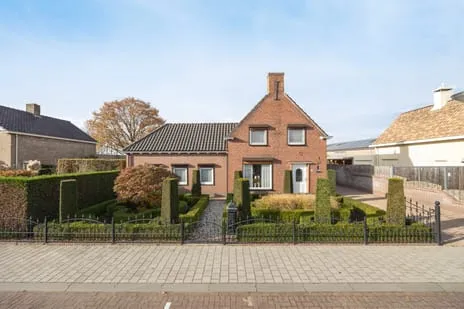 Vrijstaande woning te koop: Dorpsstraat 209, Sint Willebrord St. Willebrord