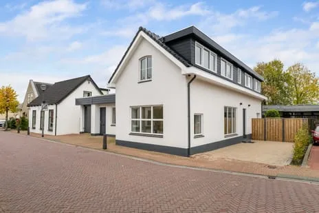 Vrijstaande woning te koop: Dorpsstraat 216, Kern Zevenhuizen Zevenhuizen (Zh)