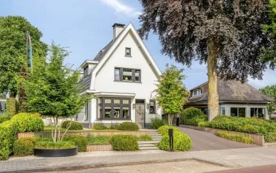 Vrijstaande woning te koop: Dorpsstraat 237, Wormshoef Lunteren