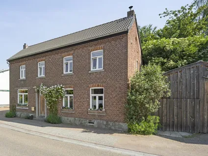 Detached house for sale: Dorpsstraat 31, Mheer Mheer