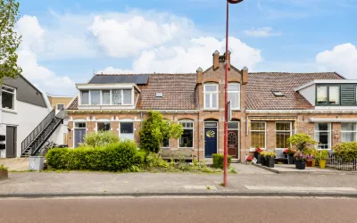 Tussenwoning te koop: Dorpsstraat 33, Plaszoom Wormer
